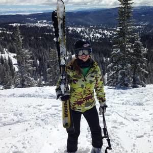 Meet your Posher, Kelly